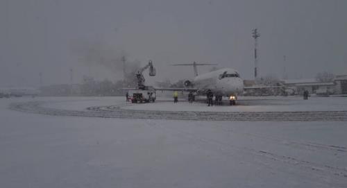 بازدید رئیس سازمان هواپیمایی کشوری از فرودگاه مهرآباد