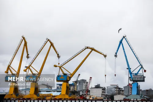 رشد 19 درصدی صادرات مناطق آزاد در هشت ماهه 1404