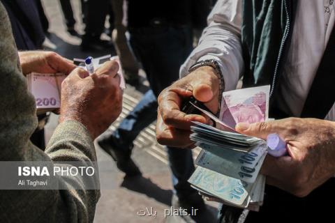 باز هم دلالان ارز بازار را قبضه كردند