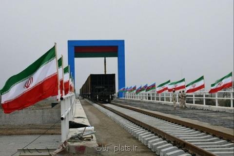 عملیات اتصال خط آهن خرمشهر -بندر امام خمینی(ره) شروع شد
