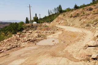 جاده رحیم آباد به كلاچای ۱۰۰ كیلومتر مسیر را می كاهد